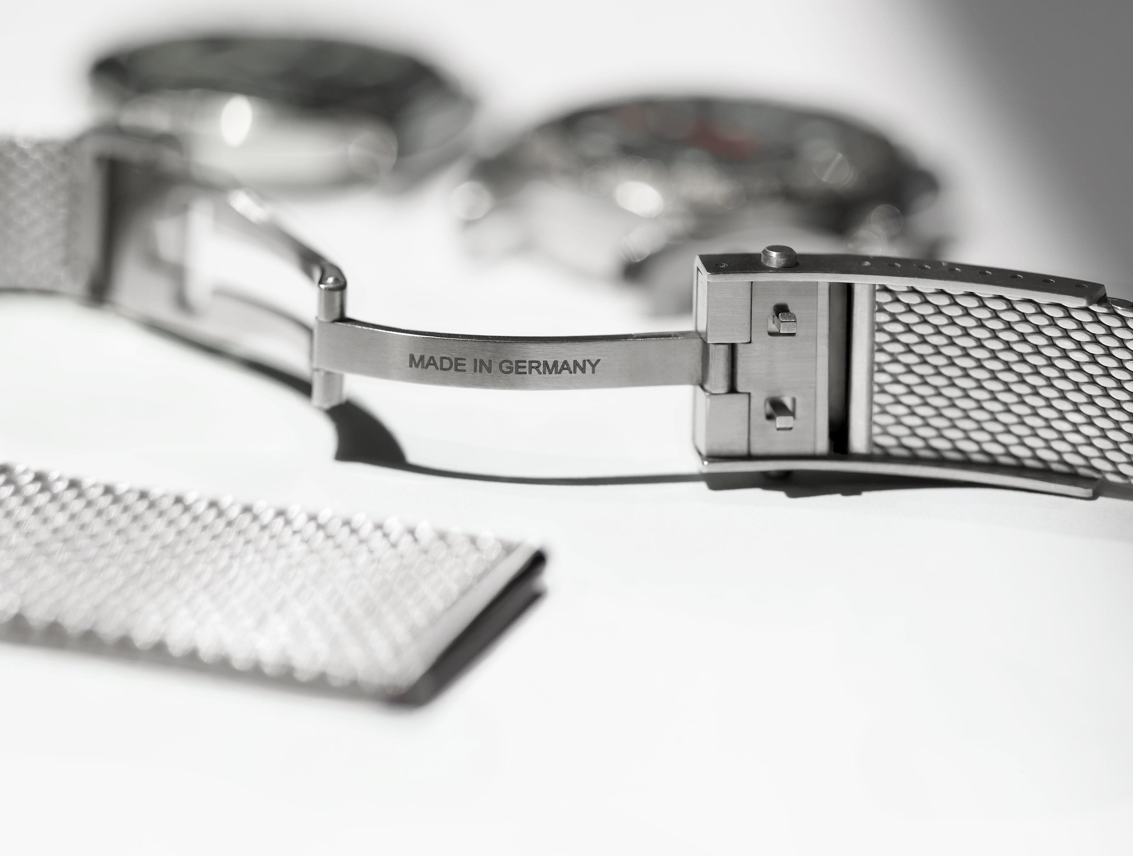 AMB-001 Milanese Mesh Bracelet - 22 x 16 mm (PREORDER)