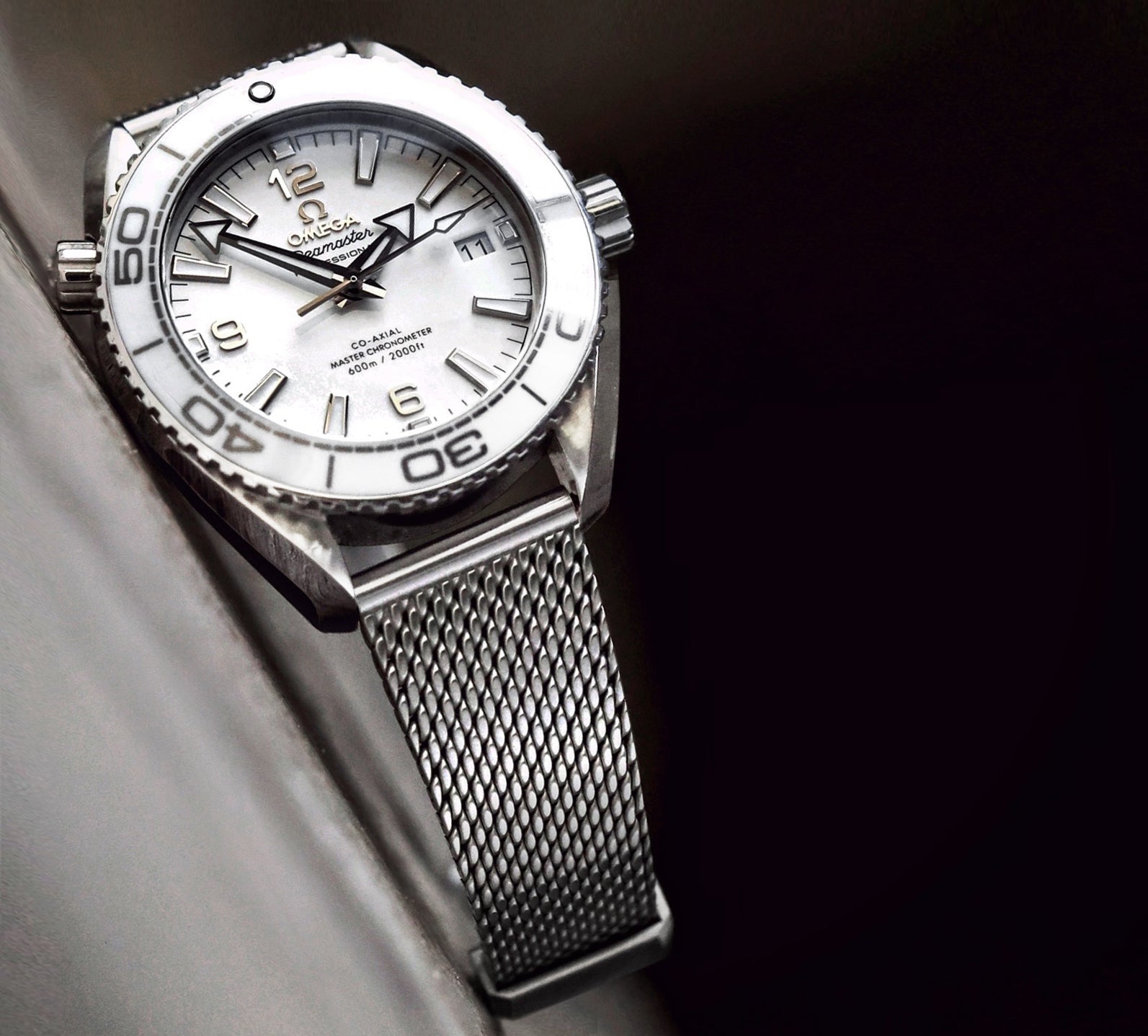 AMB-001 Milanese Mesh Bracelet - 20 x 16 mm