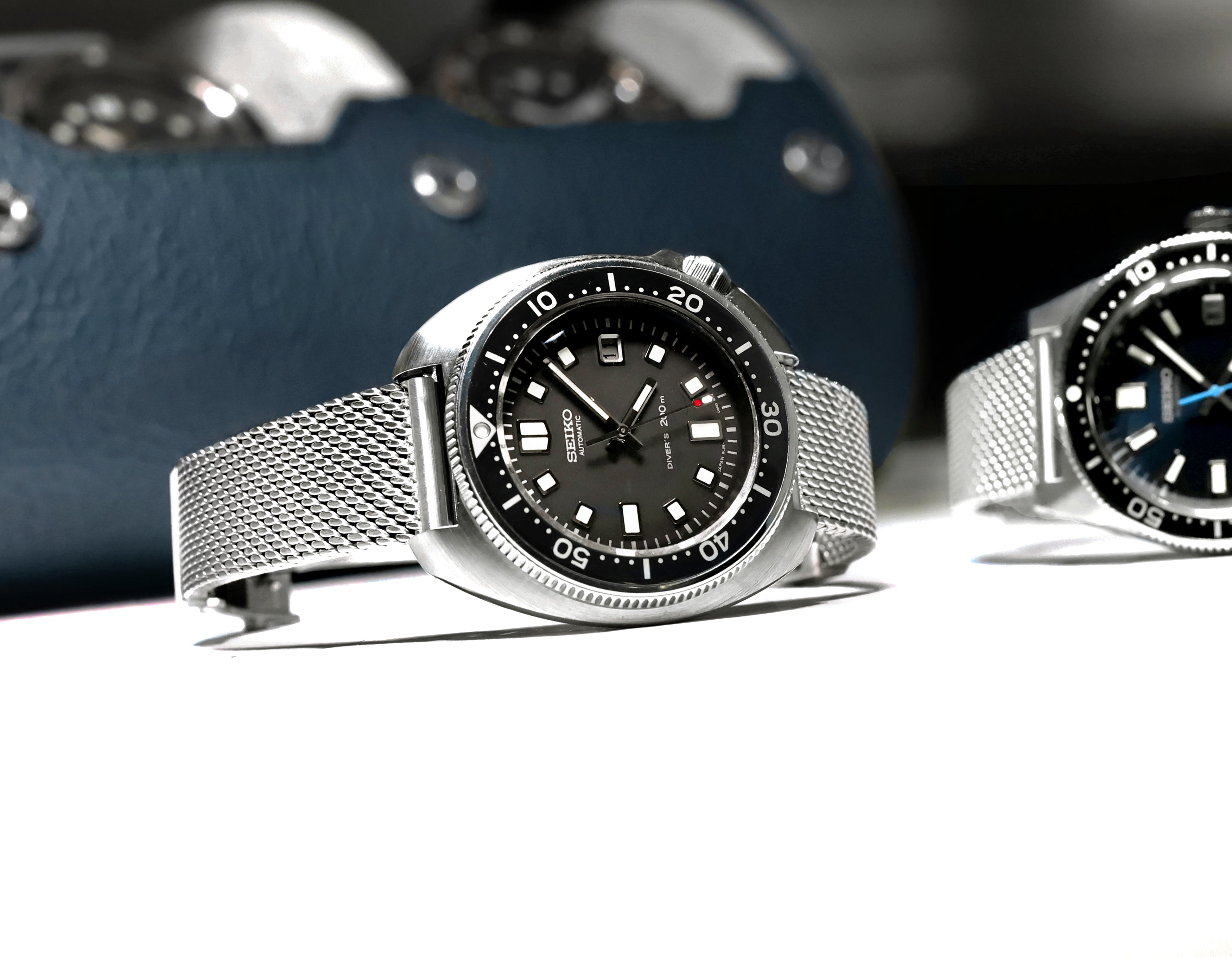 AMB-001 Milanese Mesh Bracelet - 22 x 16 mm (PRE-ORDER)