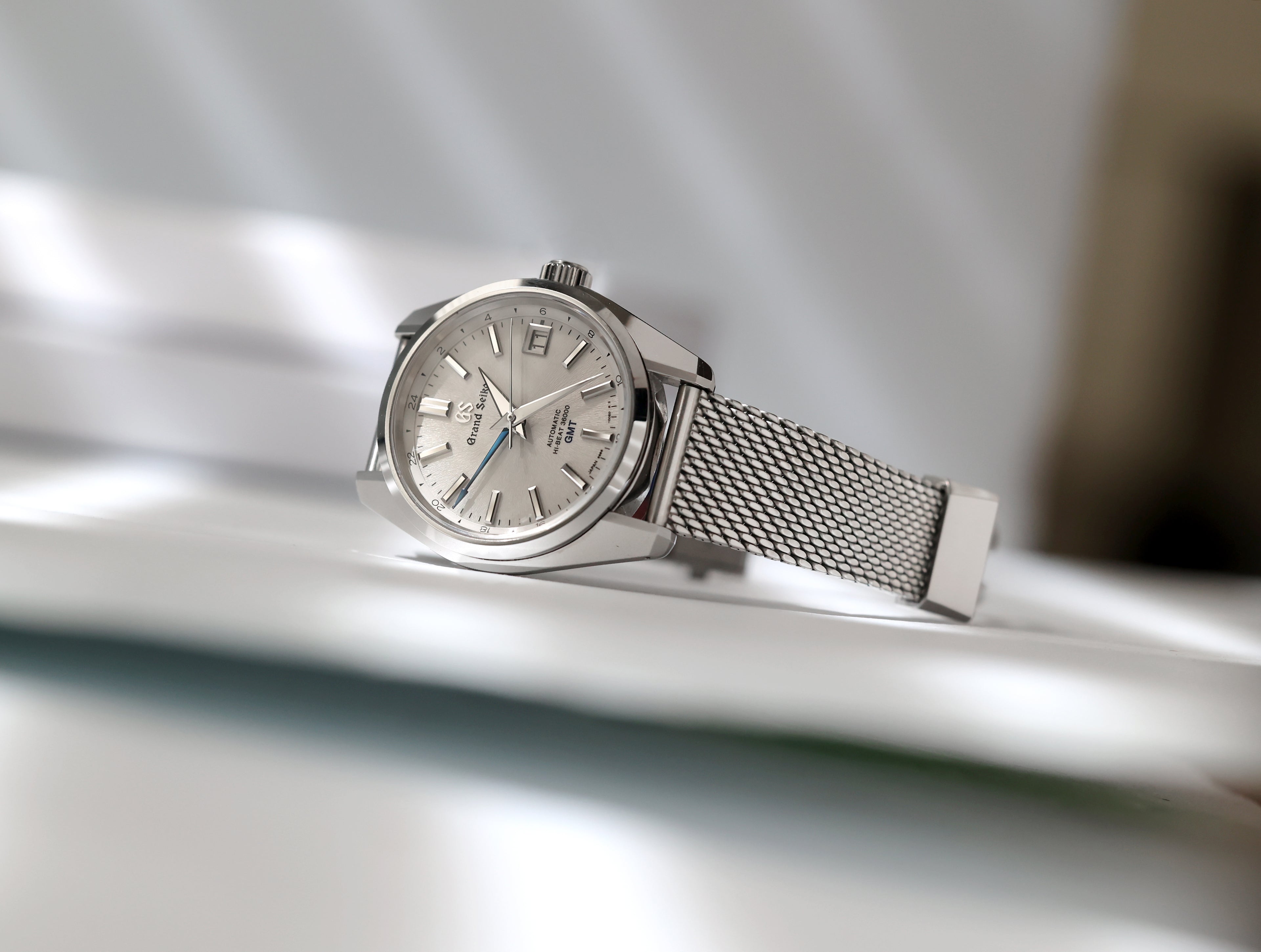 Arroway Milanese mesh bracelet, Tapered German-made OEM quality mesh bracelet on Grand Seiko Mt. Iwate SBGJ201 SLGH027