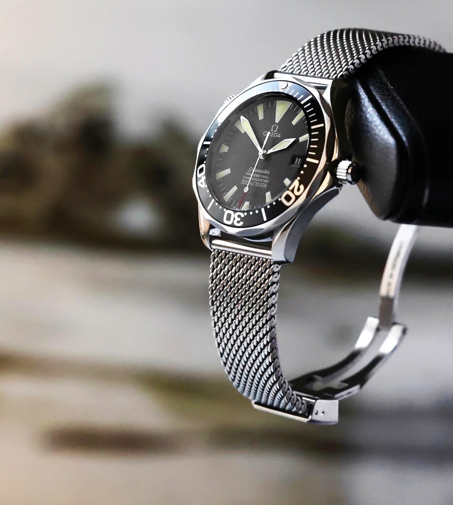 AMB-001 Milanese Mesh Bracelet - 22 x 16 mm (PREORDER)