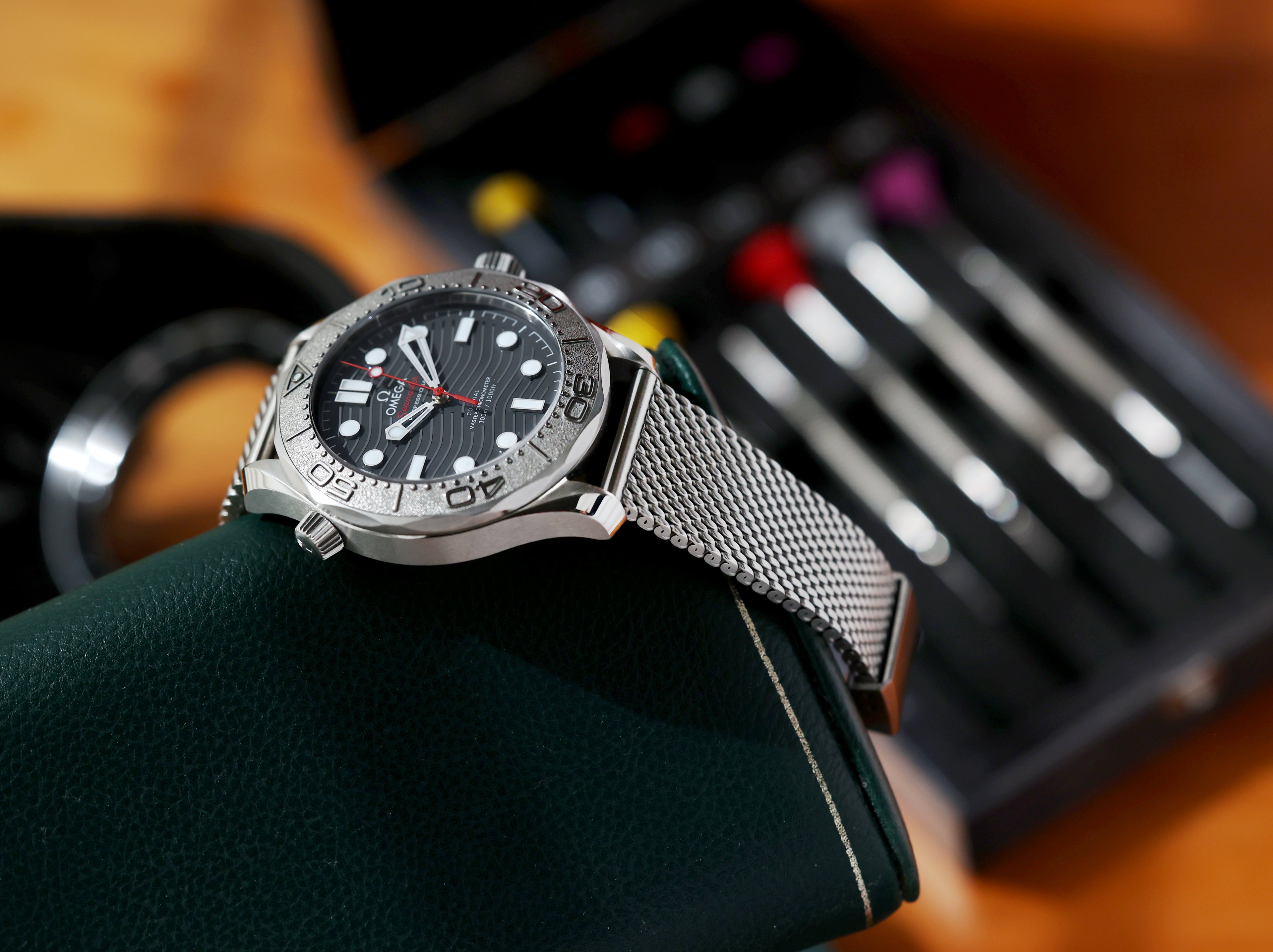 AMB-001 Milanese Mesh Bracelet - 20 x 16 mm