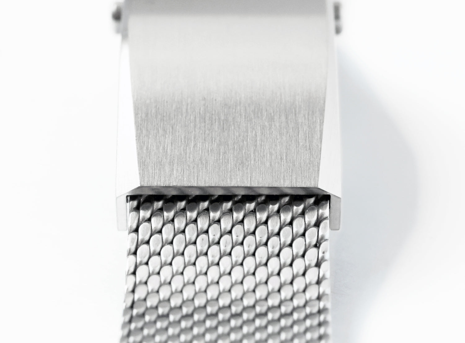 AMB-001 Pulsera de malla milanesa - 20 x 16 mm