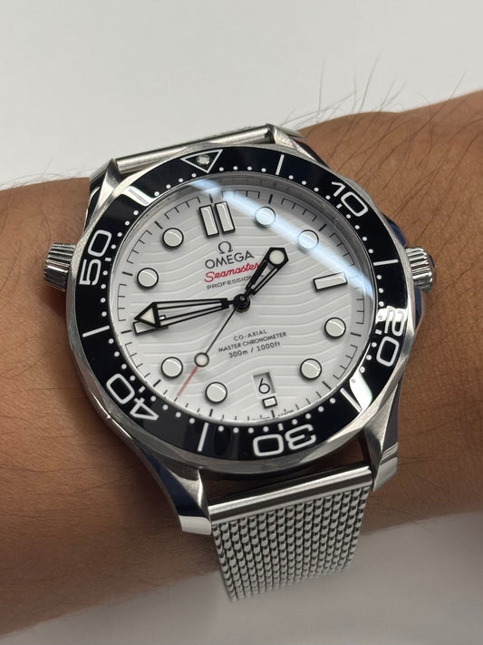 AMB-001 FRIENDS & FANS GALLERY 40